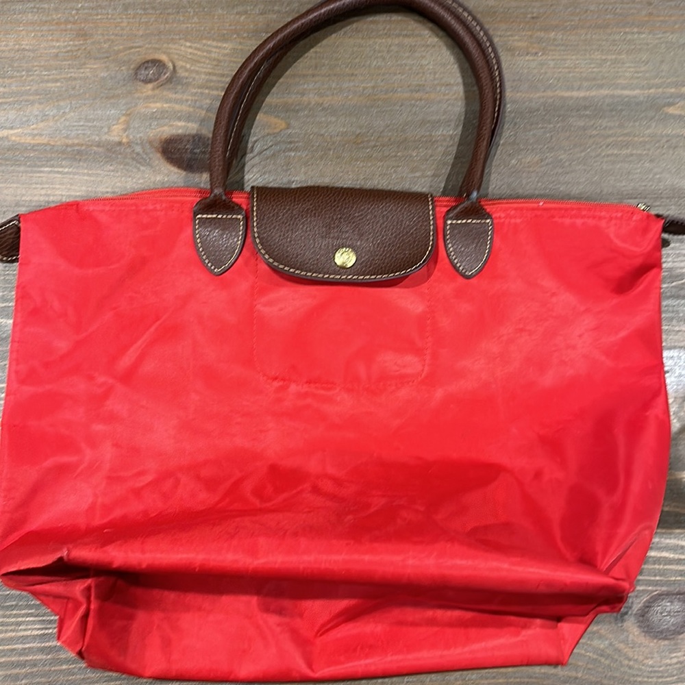 Red Medium Le Pliage Longchamp with Short Straps - Picture 9 of 9